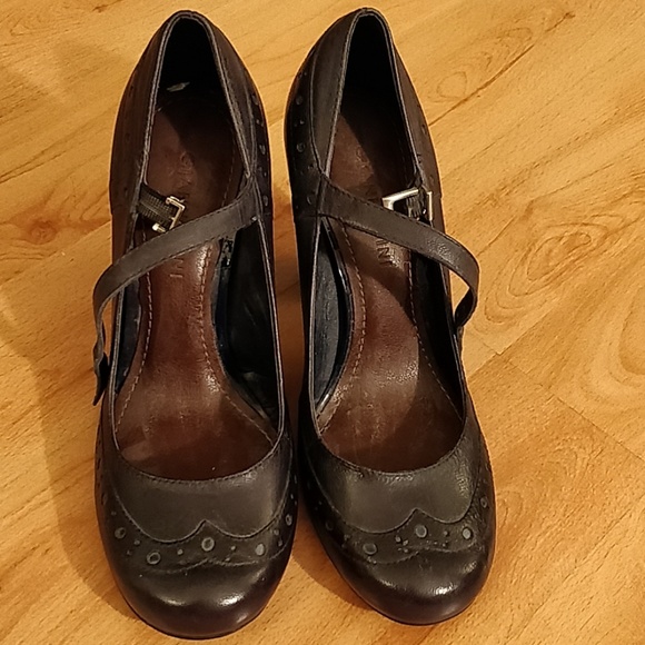 Gianni Bini Shoes - Cute Black heels